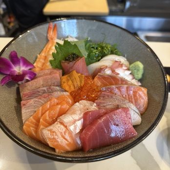 Yume Sushi - chirashi bowl - Sushi Bars Near Me - Arlington, Virginia Yume Sushi - chirashi bowl - Sushi Bars Near Me - Arlington, Virginia