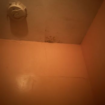 Nirada Thai Spa - A little black mold on the ceiling - Massage Near Me - Pasadena, California Nirada Thai Spa - A little black mold on the ceiling - Massage Near Me - Pasadena, California