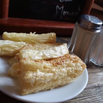 Le Trésor - bread, puff pastry - Auvergnat Near Me - Paris, 75 Le Trésor - bread, puff pastry - Auvergnat Near Me - Paris, 75