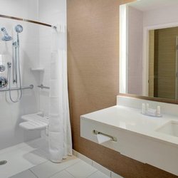 Fairfield by Marriott Inn & Suites Bakersfield North/Airport