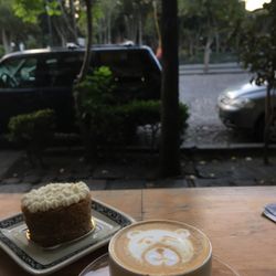 Expresso y carrot cake