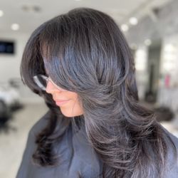 714 Hair Salon - Layered Haircut /Face framed