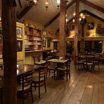 G. W. Tavern - Interior in the evening - American Near Me - Washington Depot, Connecticut G. W. Tavern - Interior in the evening - American Near Me - Washington Depot, Connecticut