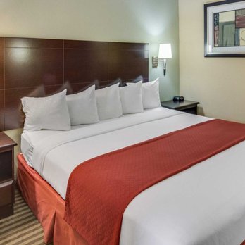 Quality Inn Mt Pleasant 42 Photos Hotels 2515 W Ferguson Rd