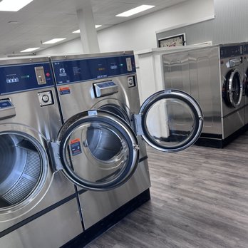Spinmax Laundromat - Laundromat Near Me Spinmax Laundromat - Laundromat Near Me
