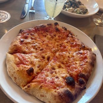 Bella Trattoria - Plain Cheese Neapolitan Pizza. NO FLOP - Italian Near Me - Spring City, Pennsylvania Bella Trattoria - Plain Cheese Neapolitan Pizza. NO FLOP - Italian Near Me - Spring City, Pennsylvania