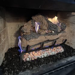 Cunningham living - After (split oak logs with premium embers)