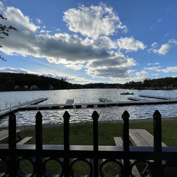 Boathouse Saranac Lake Pub - A magnificent view - Gastropubs Near Me - Saranac Lake, New York Boathouse Saranac Lake Pub - A magnificent view - Gastropubs Near Me - Saranac Lake, New York