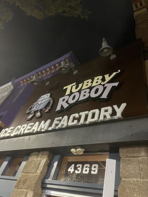 Tubby Robot Ice Cream Factory by null