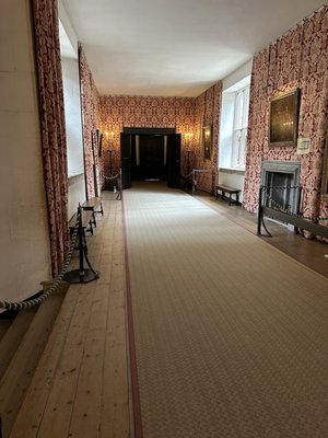 Hampton Court Palace by null