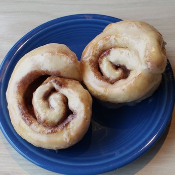 Aunt Catfish's - Cinnamon rolls - Southern Near Me - Port Orange, Florida