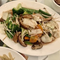Roselyn - Shiitake blossom.. delish but not worth $16