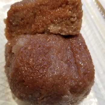 Ai Manuahi - Inside of the kulolo...so yummy with honey and brown sugar besides the coconut milk and taro... - Hawaiian Near Me - Honolulu, Hawaii