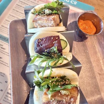 Maui Brewing - Bao Buns 9/10 - Brewpubs Near Me - Lahaina, Hawaii