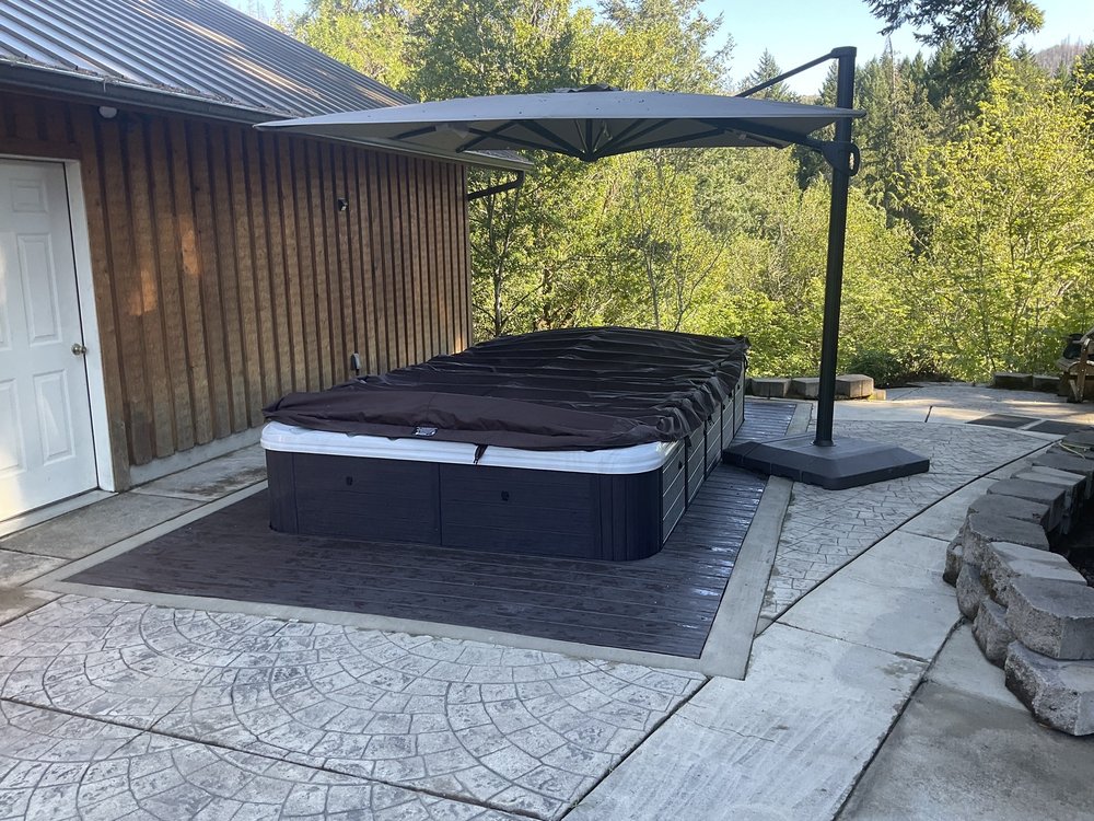 WATERSCAPES SPAS AND POOLS 1800 Mulholland Dr, Roseburg, Oregon Hot