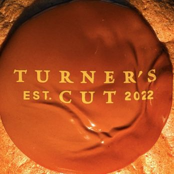 Turner's Cut - Cocktail Bars Near Me - Houston, Texas