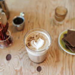 Steep Organic Coffee and Tea - FIRE MOCHA - Upsetter Espresso, organic chocolate sauce, chipotle, cayenne and ancho peppers, Clover organic milk.