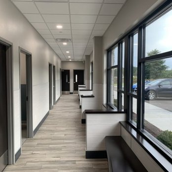 WVRC - Racine/Kenosha - Our new hospital in Somers, WI is open. Interior hallway. - Veterinarians Near Me - Somers, Wisconsin WVRC - Racine/Kenosha - Our new hospital in Somers, WI is open. Interior hallway. - Veterinarians Near Me - Somers, Wisconsin