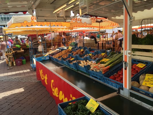Wochenmarkt Hanau by null