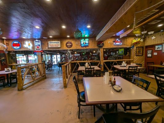 Gilhooley's Restaurant and Oyster Bar 18+ by null