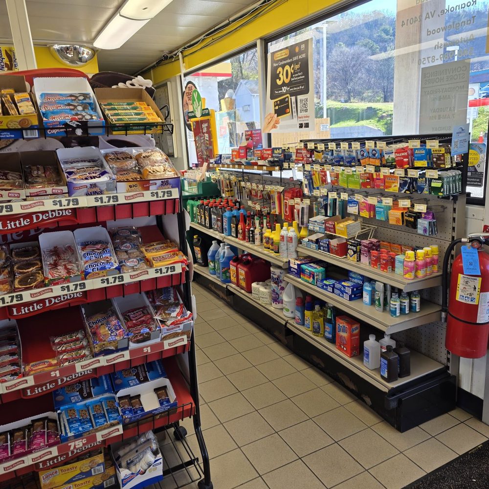 Shell - A clean convenience store with lots of snacks and convenient items. - Gas Stations Near Me - Roanoke, Virginia
