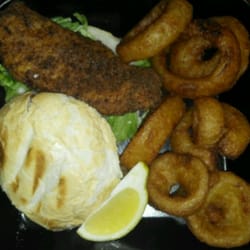 Twin Seafood - Acton - Fish sammich