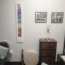 Dani's Divination - Energy healing and spiritual counseling space