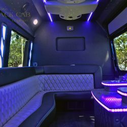 Charleston Black Cab Company - Corner of Luxury and Classy