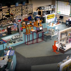 Atelier Rosemont - Une section de notre salle de montre.