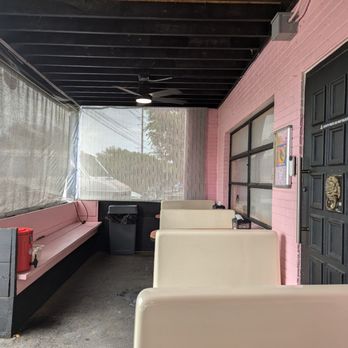 Omg Squee - Outdoor seating - Desserts Near Me - Austin, Texas