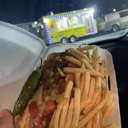 Hot Dog's Aya-Que - Hot Dog (with a lot of toppings) with Fries