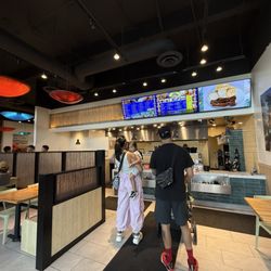 Dalu Hawaiian BBQ - Entrance to order