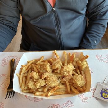 Cap't Loui - Fried shrimp with cajun fries - Seafood Near Me - Cupertino, California