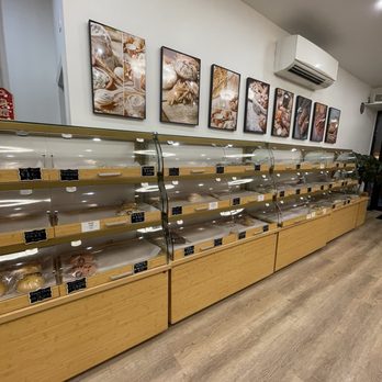 Ohayo Bread House - Inside - Bakeries Near Me - Brooklyn, New York