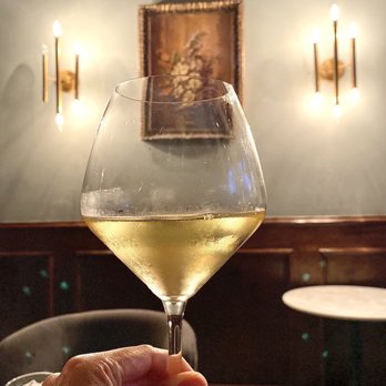 Paradiso - Pighin Sauvignon Blanc - Bars Near Me - Dallas, Texas