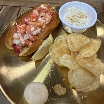 Royal Lobster - Seafood Near Me - Honolulu, Hawaii