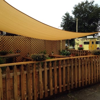 Simple Eats - Outdoor patio - Breakfast & Brunch Near Me - Virginia Beach, Virginia Simple Eats - Outdoor patio - Breakfast & Brunch Near Me - Virginia Beach, Virginia