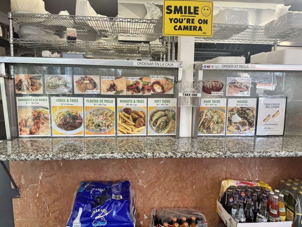 La Chelita Kitchen & Market