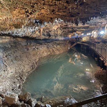 Cosmic Cavern - Tours Near Me - Berryville, Arkansas