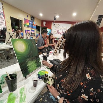 Painting with a Twist - Paint & Sip Near Me - Miami, Florida