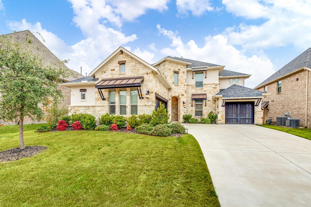 LAURA MACDONALD COLDWELL BANKER GUNDAKER Contact Agent 12 Photos 1100 Town And Country