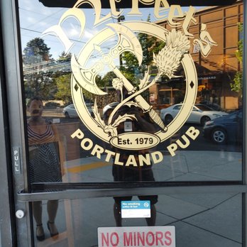McPeets Portland Pub - no minors - Pubs Near Me - Portland, Oregon