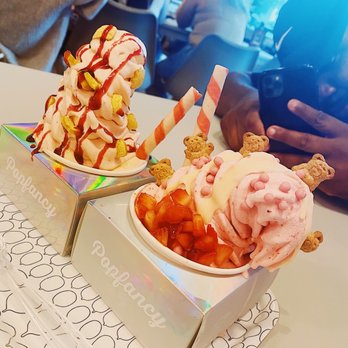 Popfancy Dessert Bar - vanilla ice cream, strawberry swirl french toast cereal | Strawberry ice cream, fresh strawberries, teddy grahams - Desserts Near Me - Houston, Texas Popfancy Dessert Bar - vanilla ice cream, strawberry swirl french toast cereal | Strawberry ice cream, fresh strawberries, teddy grahams - Desserts Near Me - Houston, Texas