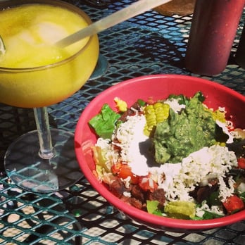 Flaco's Tacos - Burrito Bowl and Mango Margarita - Mexican Near Me - Chicago, Illinois
