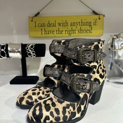 Saga - My shoes!!!