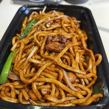 Mayflower Dumpling Express - Chicken Chow Mein - Dim Sum Near Me - Anaheim, California Mayflower Dumpling Express - Chicken Chow Mein - Dim Sum Near Me - Anaheim, California