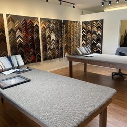 Affordable Picture Framing - Frames and workspace where you can compare different mattes to your picture
