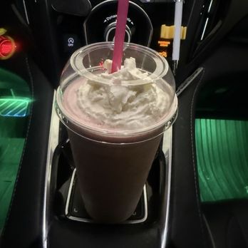 San Francisco Creamery - Banana strawberry shake for the road - Desserts Near Me - Walnut Creek, California San Francisco Creamery - Banana strawberry shake for the road - Desserts Near Me - Walnut Creek, California