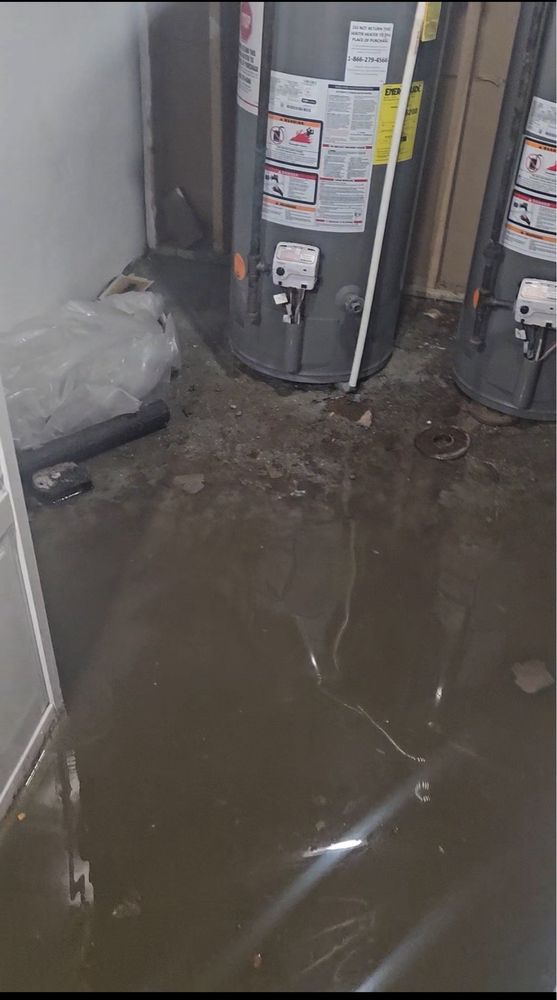 Slide of Roto-Rooter Plumbing & Water Cleanup