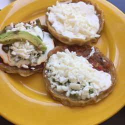 Barbacoa Renato's - Free 3 different types of sopes.